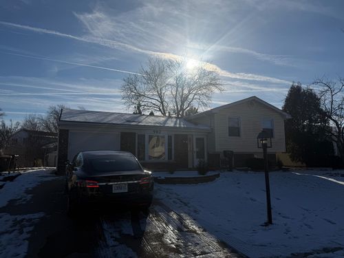 982 Hastings Ln, Hanover Park, IL, 60133-2426 | Card Image