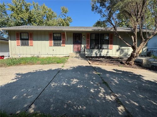 16206 E 35th St S, Independence, MO, 64055-3053 | Card Image