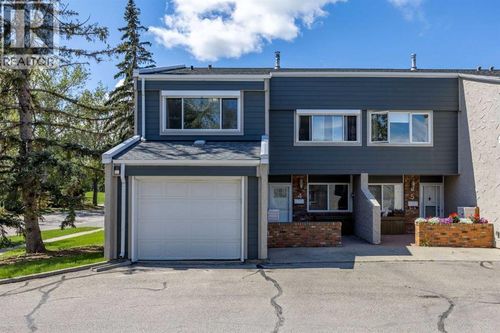 228 Theodore Pl Nw, Calgary, AB, T2K5S1 | Card Image