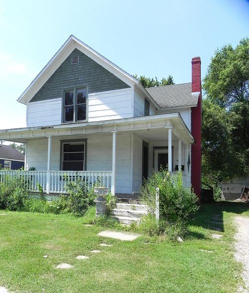 1111 S Main St, Three Rivers, MI, 49093-1743 | Card Image