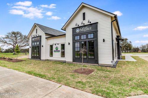 f-105-1600 Camellia Blvd, Lafayette, LA, 70508-6395 | Card Image