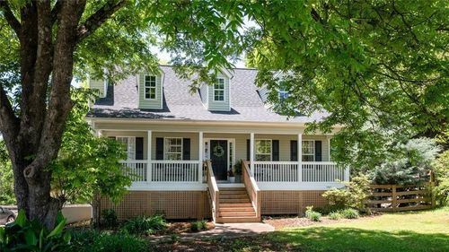 8635 Camberley Way, Gainesville, GA, 30506-7955 | Card Image