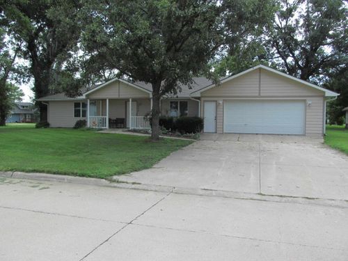 209 E Otoe St, Exeter, NE, 68351-4188 | Card Image