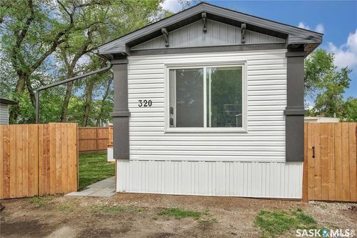 320-1524 Rayner Avenue, Saskatoon, SK, S7N2P8 | Card Image
