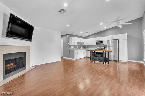 unit-c-5012 Newport Cove Dr, Las Vegas, NV, 89119-7701 | Card Image