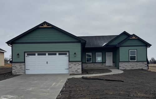6109 Thor Ave, Davenport, IA, 52807-2155 | Card Image