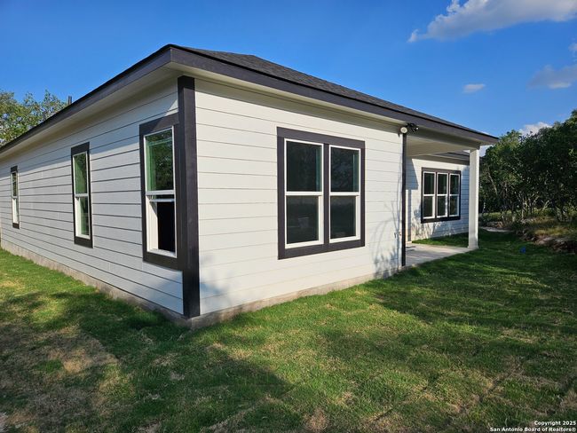 3440 Tanglewood Trl, House other with 3 bedrooms, 2 bathrooms and null parking in Spring Branch TX | Image 33