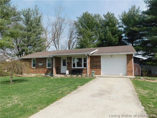 116 Nichols Ave, Salem, IN, 47167-1951 | Card Image