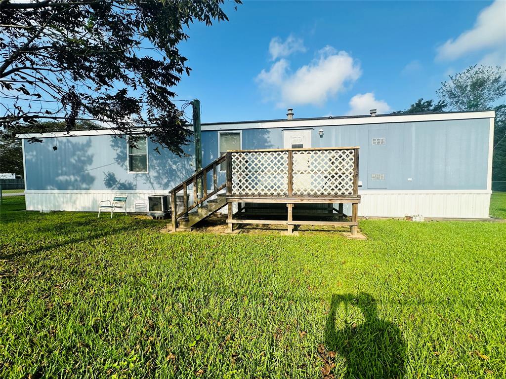 Spruce St, Hitchcock, TX 77563
