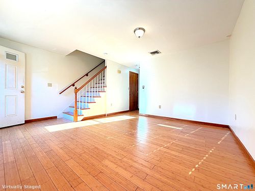 2-246 Woodford Ave, Plainville, CT, 06062-2480 | Card Image