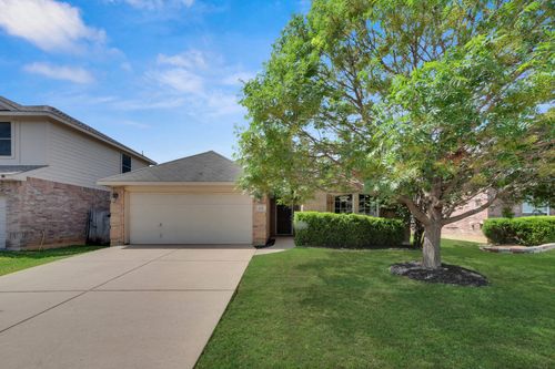 513 Crescent Creek Ln, Fort Worth, TX, 76140-6590 | Card Image