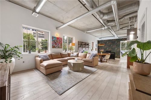 402-206 11th St Ne, Atlanta, GA, 30309-4059 | Card Image