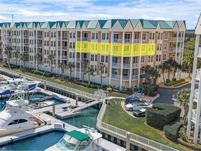 2401 - 4628 Harbour Village Boulevard, Condo with 3 bedrooms, 3 bathrooms and null parking in Ponce Inlet FL | Image 2