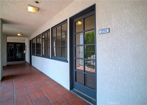 ste-204-1611 E 4th St, Santa Ana, CA, 92701-5136 | Card Image