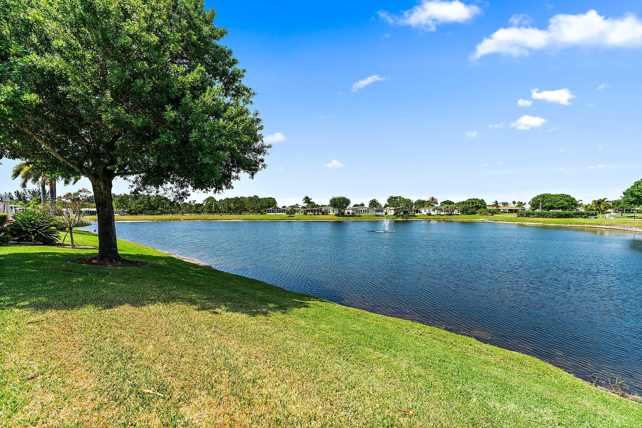 Long Dr, Port Saint Lucie, FL 34952