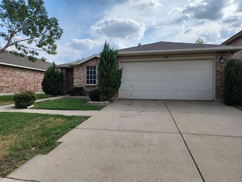 1604 Carolina Ridge Way, Justin, TX, 76247-6797 | Card Image