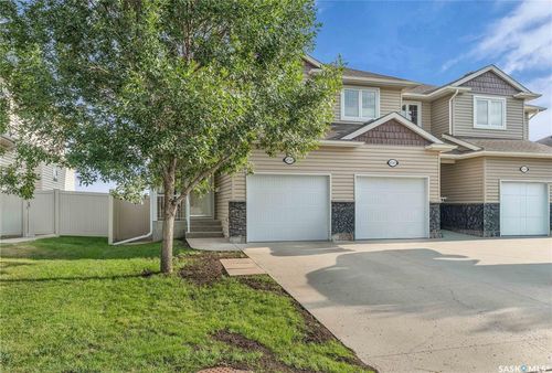 4541 2nd Ave, Regina, SK, S4T0P7 | Card Image