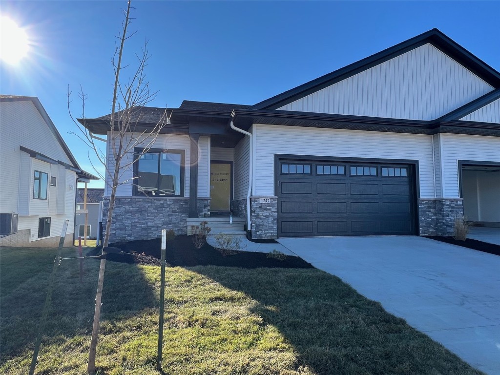 Berkshire Ln, North Liberty, IA 52317