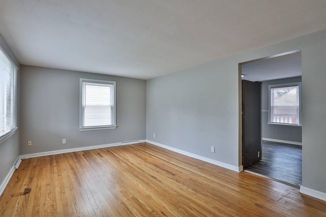 005-Living-Room-2 | Image 5