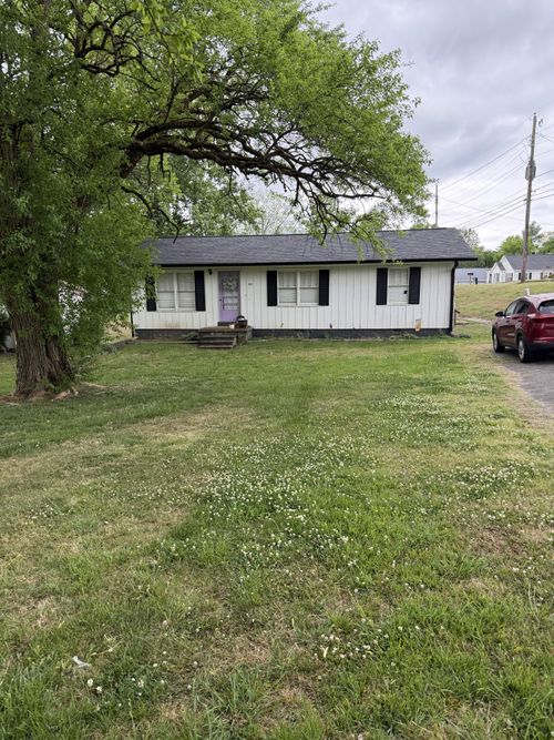 901 E College St, Pulaski, TN, 38478-4434 | Card Image