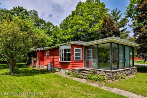 18 Maplewood Ave, Windham, NY, 12496-5854 | Card Image