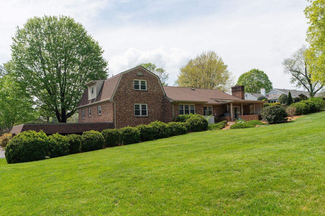 812 Meadowbrook Rd, House other with 4 bedrooms, 4 bathrooms and null parking in WAYNESBORO VA | Image 13