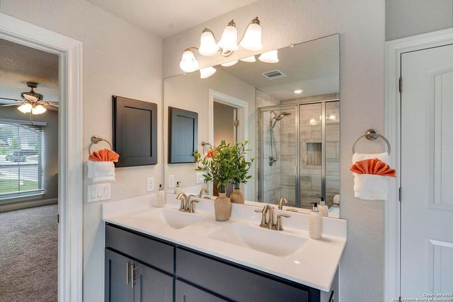 27314 Falls Cv, House other with 5 bedrooms, 4 bathrooms and null parking in Boerne TX | Image 20