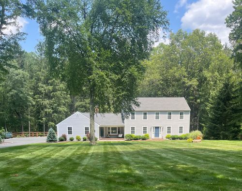 124 Wilson Rd, Easton, CT, 06612-1621 | Card Image