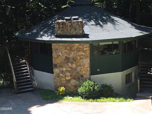 1321 N Baden Dr, Gatlinburg, TN, 37738-3805 | Card Image