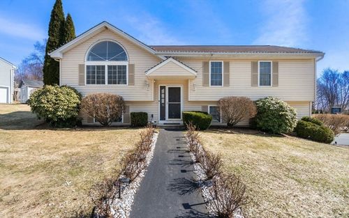 70 Moreland Green Dr, Worcester, MA, 01609-1076 | Card Image