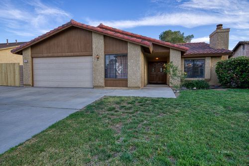 1113 Evelyn Ct., Ridgecrest, CA, 93555 | Card Image