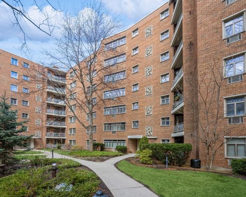 5nw-1864 Sherman Ave, Evanston, IL, 60201-3738 | Card Image