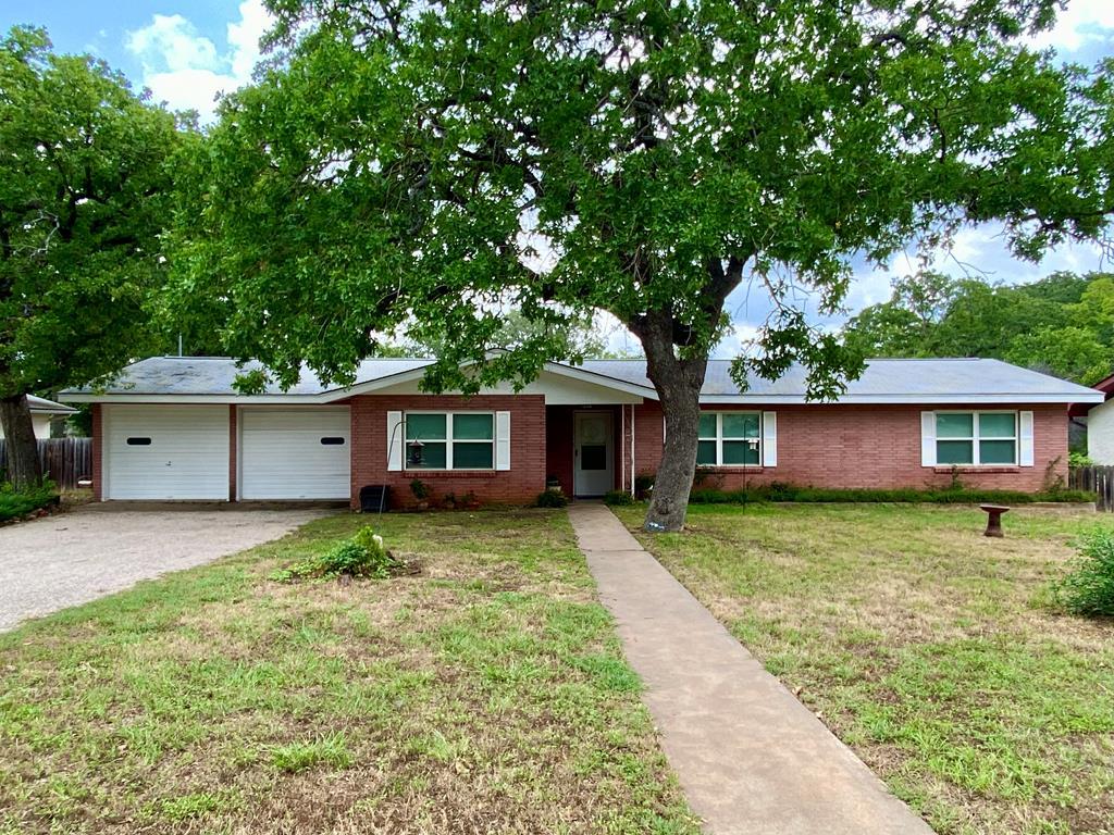 Crenwelge Dr, Fredericksburg, TX 78624