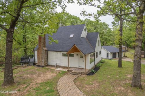 18576 Hereford Rd, Neosho, MO, 64850-7422 | Card Image