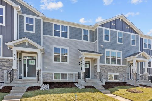 530 Wolverine Dr, Aurora, IL, 60502 | Card Image