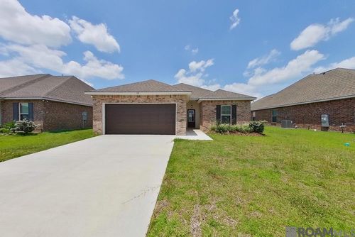126 Alpine Meadows Ln, Lafayette, LA, 70506-6357 | Card Image