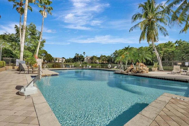 APT-902 - 900 Crestwood Ct S, Condo with 3 bedrooms, 2 bathrooms and null parking in Royal Palm Beach FL | Image 24
