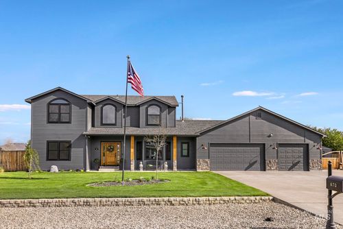 970 Nw Bluegrass Cir, Mountain Home, ID, 83647-1509 | Card Image