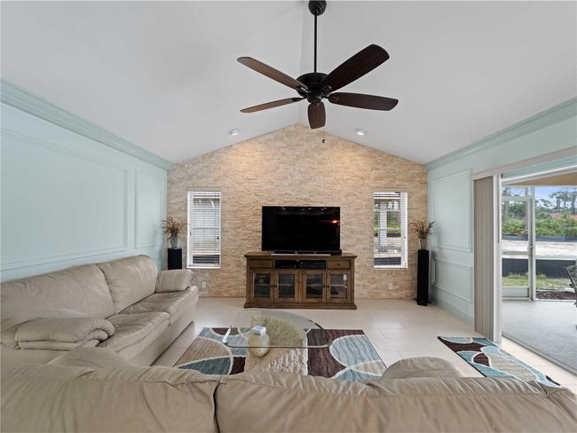 1611 Thomas St, House other with 3 bedrooms, 2 bathrooms and null parking in Englewood FL | Image 25