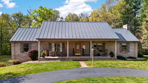 576 Vinegar Hill Rd, CHURCHVILLE, VA, 24421-2505 | Card Image