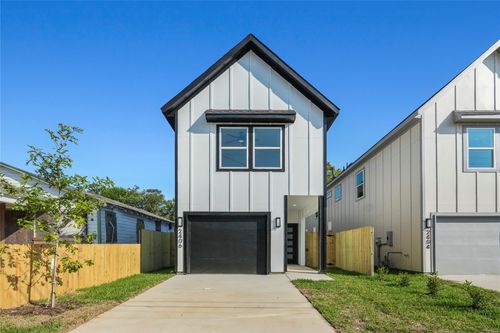 2406 Scott St, Dallas, TX, 75215-5261 | Card Image
