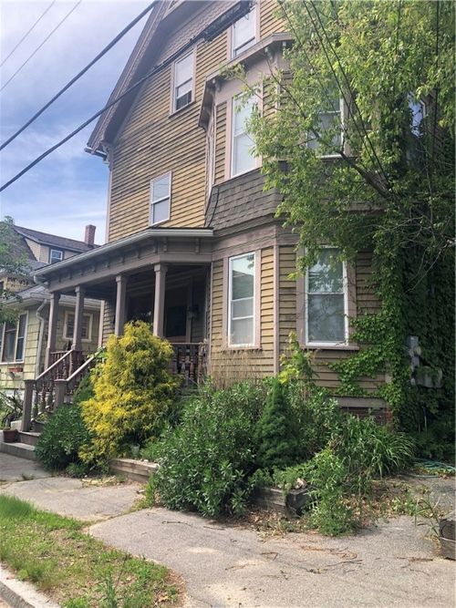 149 Peace St, Providence, RI, 02907-2515 | Card Image