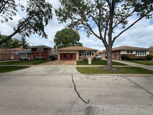 8908 Ozark Ave, Morton Grove, IL, 60053-1866 | Card Image
