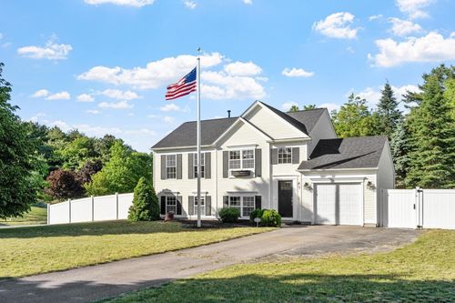 131 Nathan Ln, Plymouth, MA, 02360-6835 | Card Image