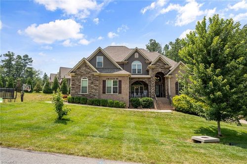 2162 Summerlyn Park Dr, Kernersville, NC, 27284-9970 | Card Image