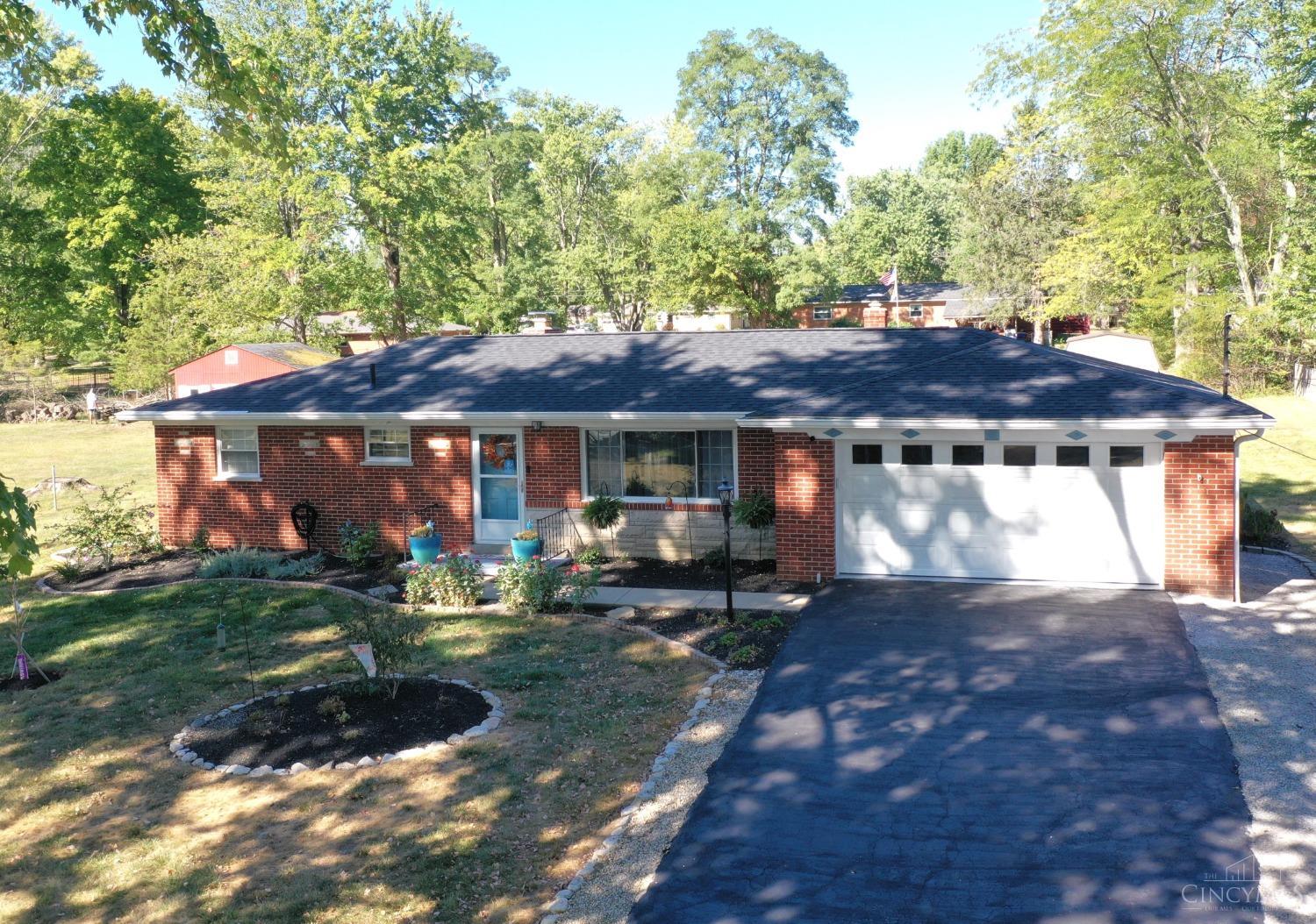 Kay Dr, Milford, OH 45150