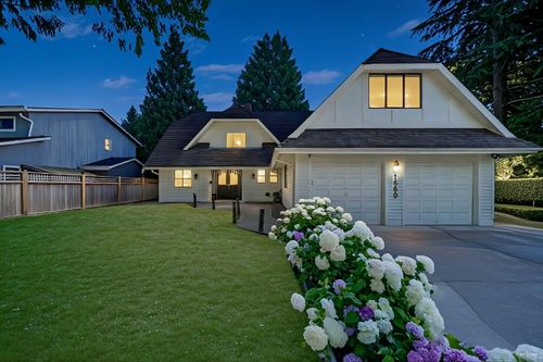 1660 145 St, Surrey, BC, V4A5S3 | Card Image