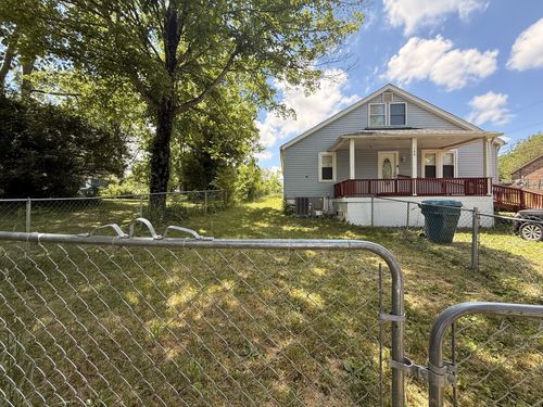 100 School St, Crossville, TN, 38555-4738 | Card Image