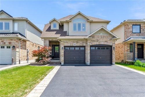 99 Great Oak Trail, Binbrook, ON, L0R1C0 | Card Image