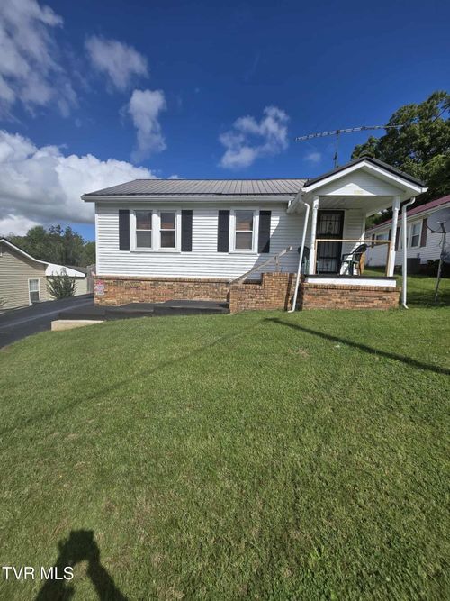 229 Aesque St, Kingsport, TN, 37665-1301 | Card Image
